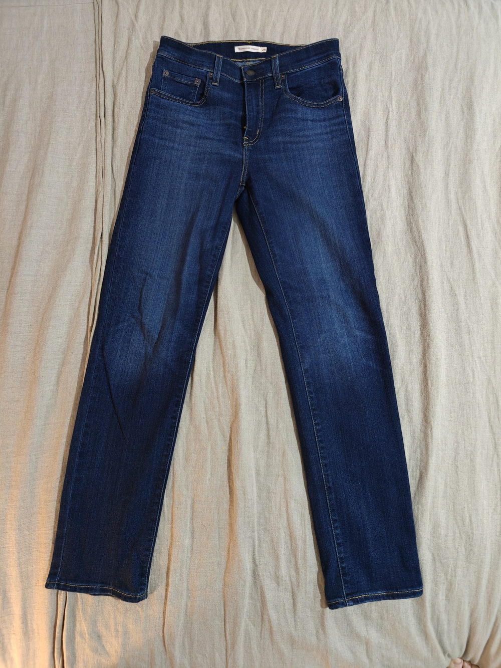 Levis 724 High Rise Straight Women's Jeans Size 28